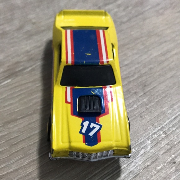 1974 HOT WHEELS, HOT ONES, TORINO STOCKER, Yellow, No.9533, Malaysia Toy Car - Picture 2 of 4